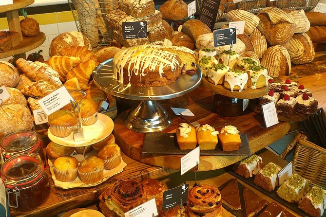 London’s Sweet Treats And Desserts Tour with a Local Tailored to Your Tastes - Mayfair and afternoon tea guidance: where dessert meets London neighborhood life