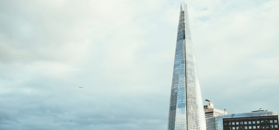 London: Self-Guided History City Tour with an App - Key highlights you will feel right away