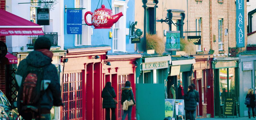 London: Self-Guided Notting Hill Walking Tour with an APP - Price and time: what $14 in 2 hours really covers