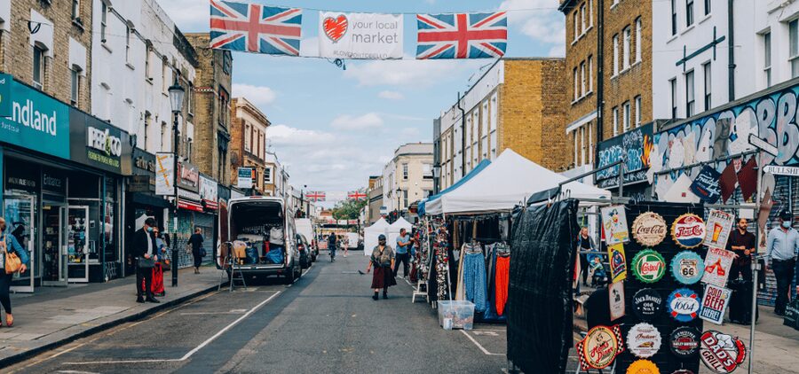 London: Self-Guided Notting Hill Walking Tour with an APP - The Trippy Tour Guide app experience, controls, and what to watch