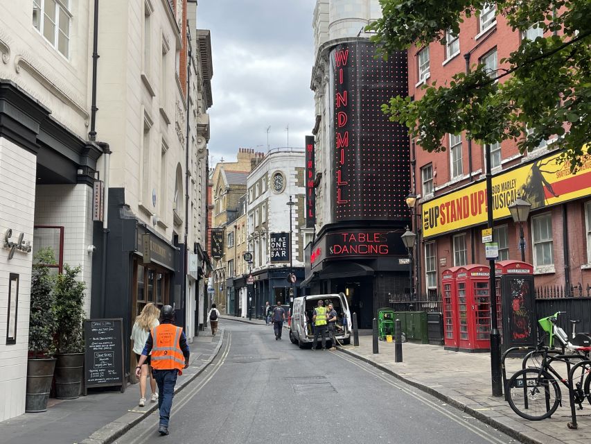 London: Sex Pistols and Punk Music Walking Tour - Separating Punk Myths From Facts While You Walk