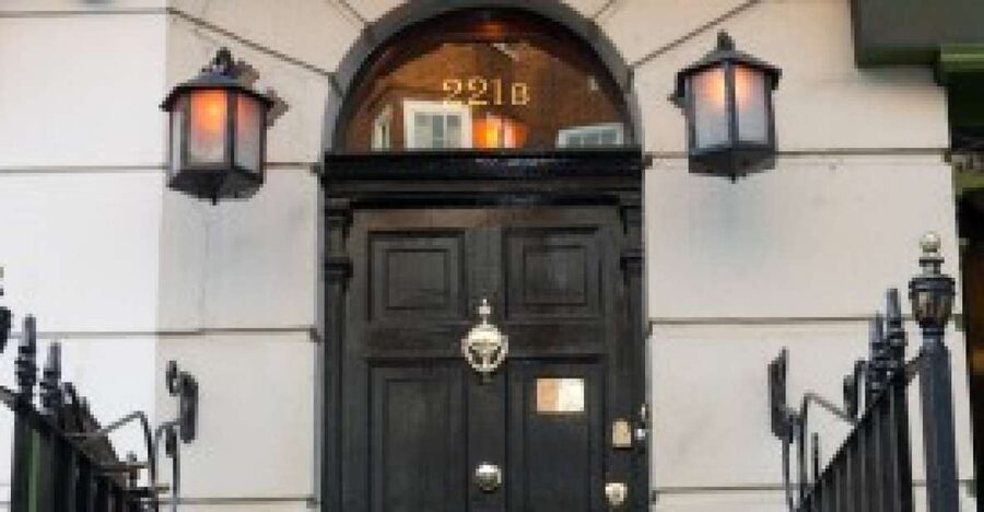 London: Sherlock Holmes Tour by Black Cab - The London Black Cab Advantage for a 4-Hour Sherlock Ride