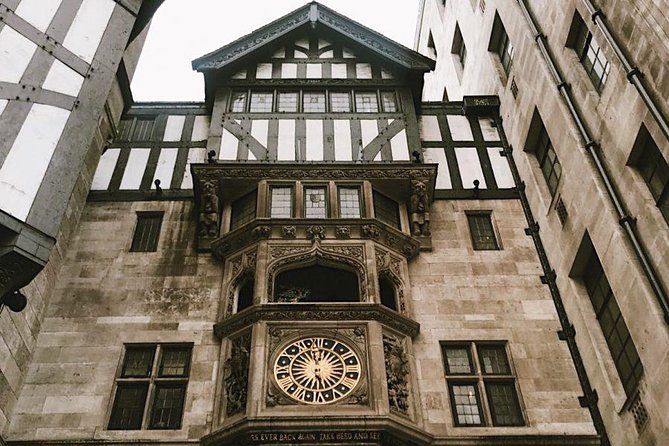 London Soho District Guided Walking Tour Semi-Private 12ppl Max - Blue Posts pub: a long-lived corner of character
