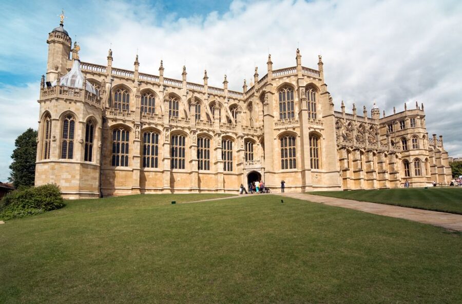 London: Stonehenge, Windsor, and Bath Day Trip by Bus - Where the tour ends in London, and how to plan your next move