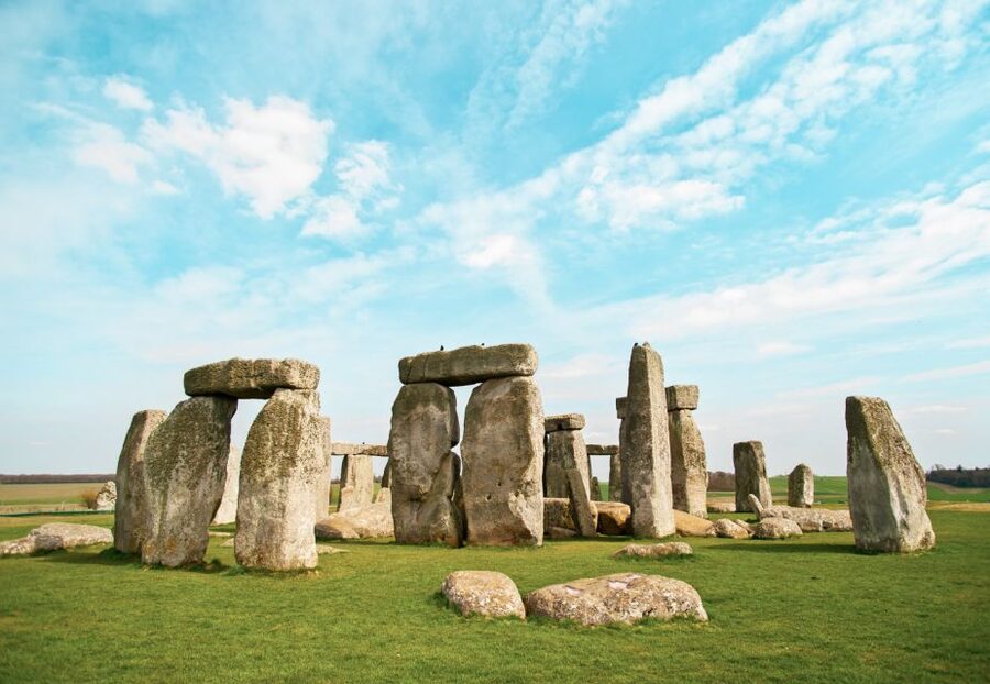 London: Stonehenge, Windsor, and Bath Day Trip by Bus - Bath on the River Avon: Bath Abbey, Pulteney Bridge, and UNESCO-town energy
