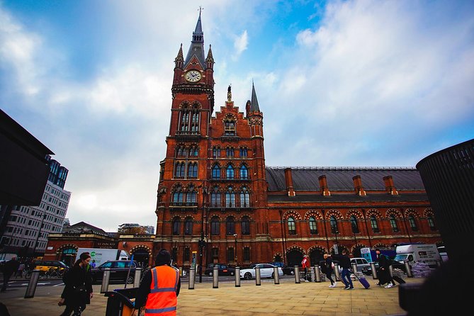 London The Best of Harry Potter Guided Tour (Free for Kids) - How the group size and pacing really feel on the ground