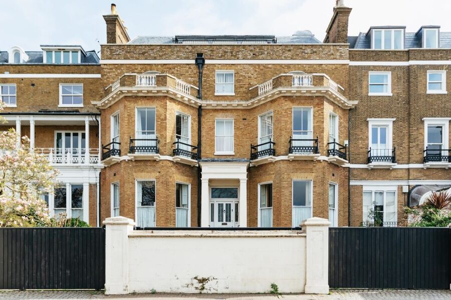 London: The Birthplace of The Rolling Stones Private Tour - Richmond and the Station Hotel: where the Stones gained traction