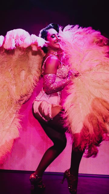 London: The Saturday Supershow Cabaret at Phoenix Arts Club - Who should book the Saturday Supershow, and who should skip it