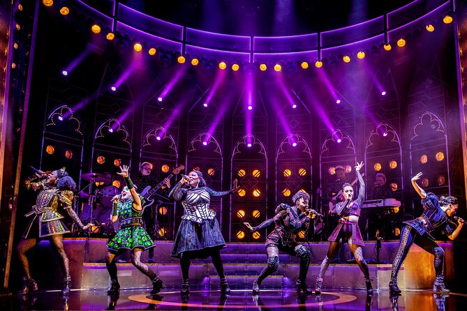 London Theatre: SIX The Musical - Getting there smoothly: near public transport and mobile tickets