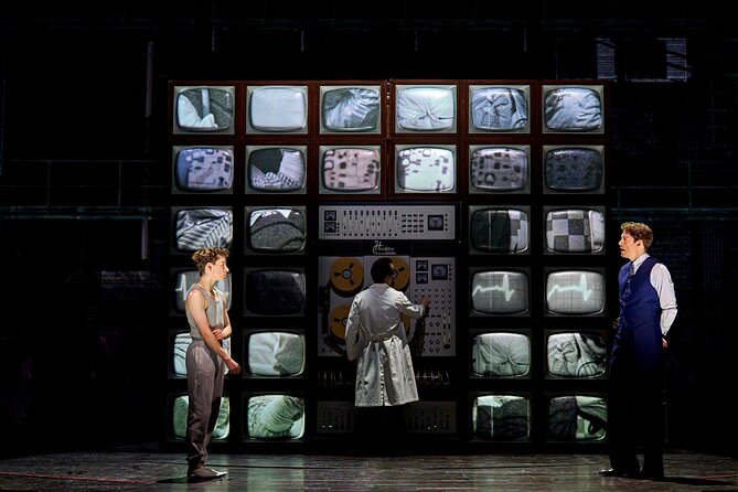 London Theatre: Stranger Things: The First Shadow - Who should book this show, and who should skip it