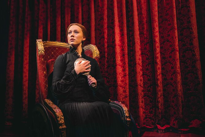 London Theatre: Wicked the Musical - Getting to the theatre on your own in central London