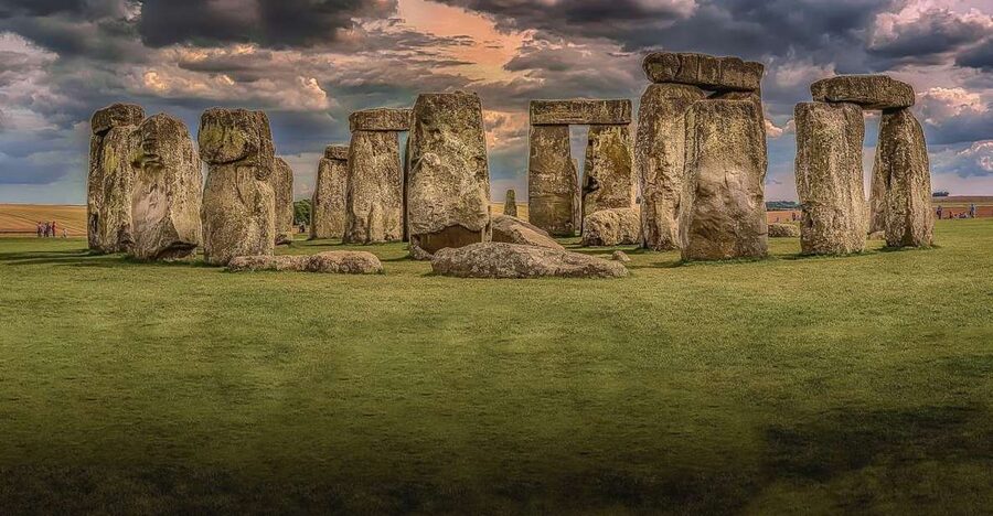 London to Southampton Cruise Terminal via Stonehenge - Executive Coach Comfort, Plus Real Pickup Windows