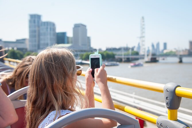 London Tootbus Kids Tour with Bespoke Live Guided Commentary - Stop 3: Big Ben, the clock, and the nickname that causes confusion