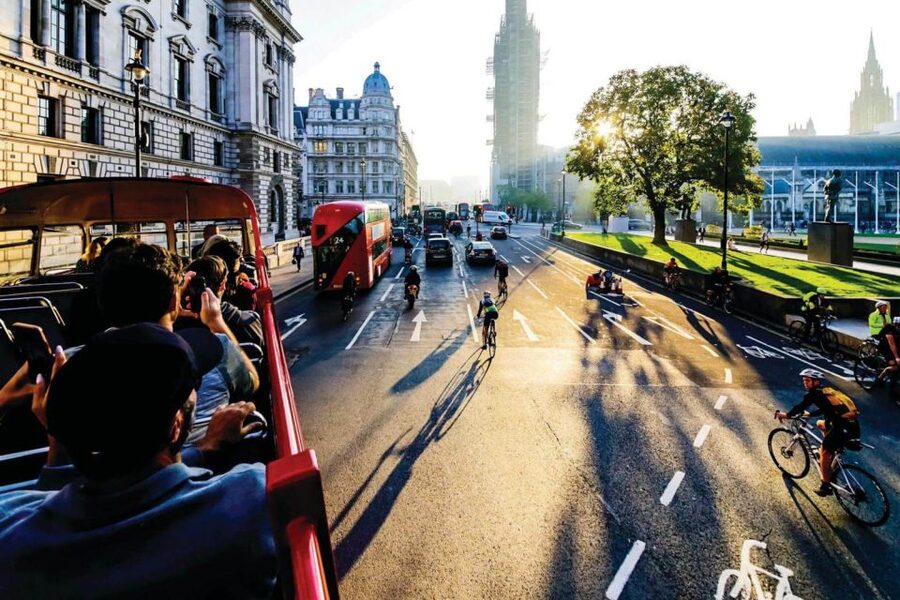 London: Tootbus London by Night Bus Tour - Price and Value: Is $37 Worth 90 Minutes?