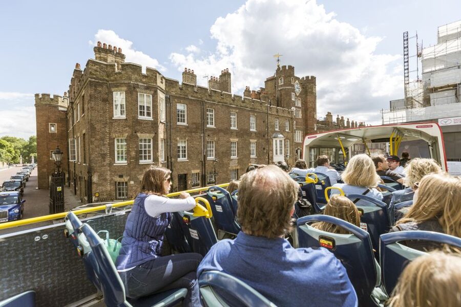 London: Tootbus Must-See Hop-On Hop-Off Bus Tour with Cruise - Covent Garden, Trafalgar Square, and Soho: When You Want the City Energy