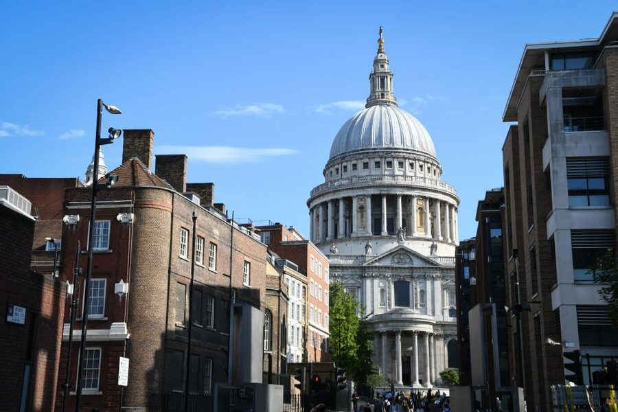London: Top 30 Sights Tour and Sherlock Holmes Museum - Price and Value: $91.60 for 30 Sights Plus Holmes