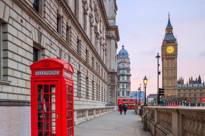 London: Top Attractions and City Highlights Walking Tour - Westminster Abbey, coronations and the moments that shape the memory