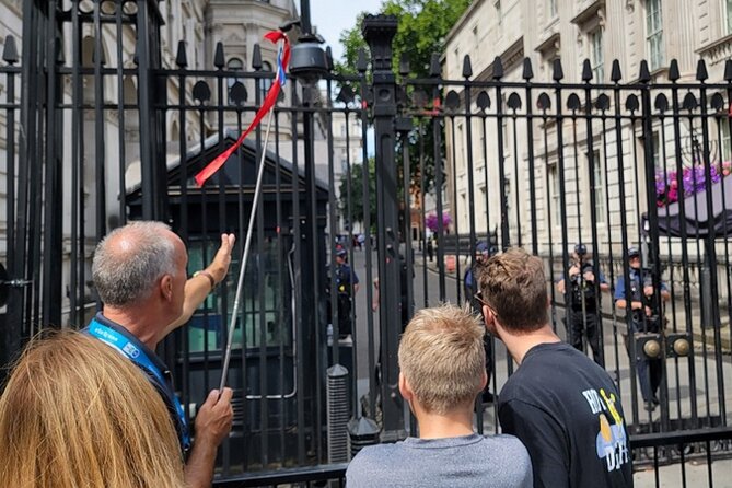 London Tour: Changing of the Guard, Westminster Abbey & Tower - Trafalgar Square lunch break, then a Thames cruise that changes the pace