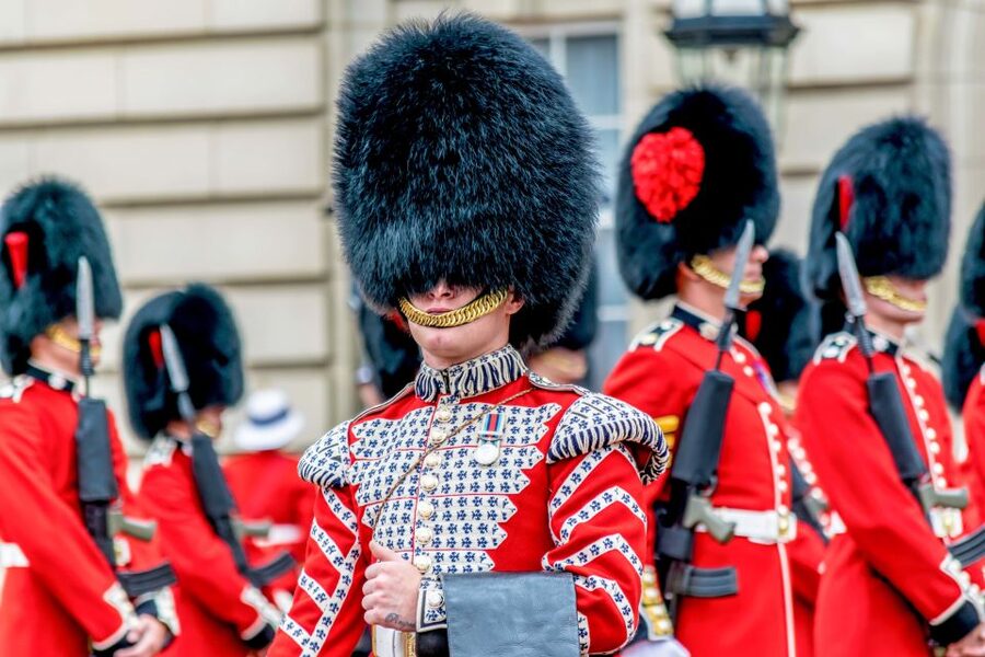 London: Tower, Cruise, & Harrods Tea Full-Day Experience - Tower of London: Crown Jewels focus, plus the White Tower