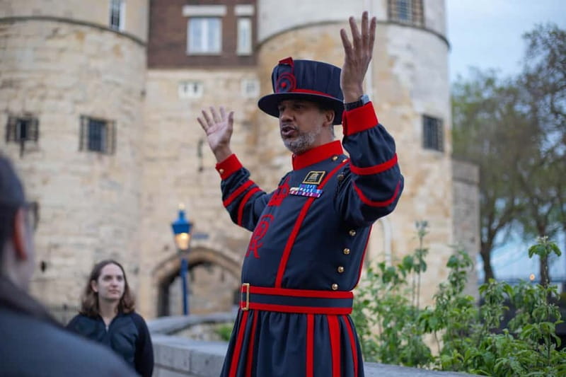 London: Tower of London After Hours Tour and Key Ceremony - Tower of London After Hours: Crowds Gone, Stories Turn Up