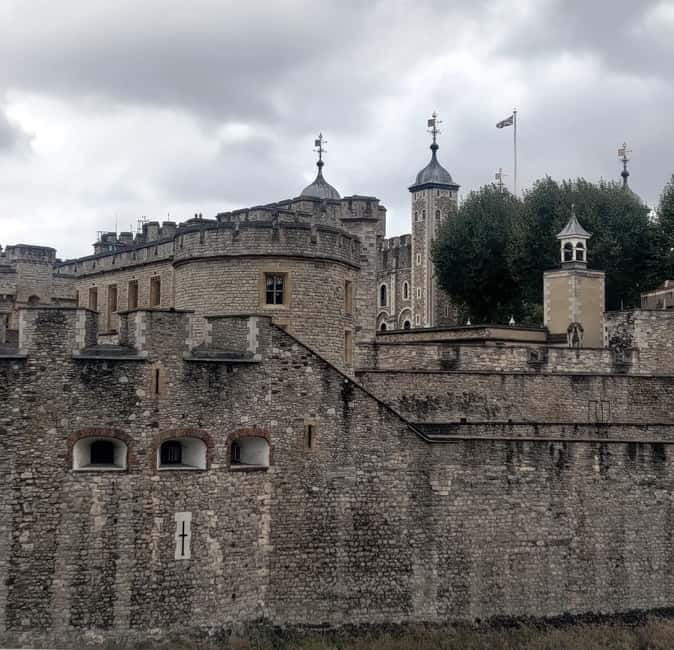 London: Tower of London and Tower Bridge Private Tour - Where You Meet, Where You End (And How to Find Your Guide)