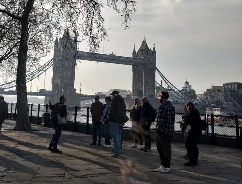 London: Tower of London and Tower Bridge Private Tour - How the Tour Keeps You Hearing the Guide (Even in a Busy Area)