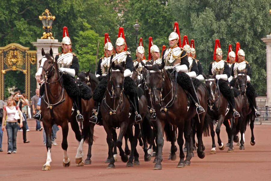 London: Tower of London & Changing of the Guard Experience - Thames Shuttle Boat Ride, River Views, and a Break From Walking