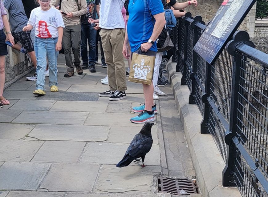 London: Tower of London Guided Tour with Boat Ride - Why the Tower + Thames combo works so well