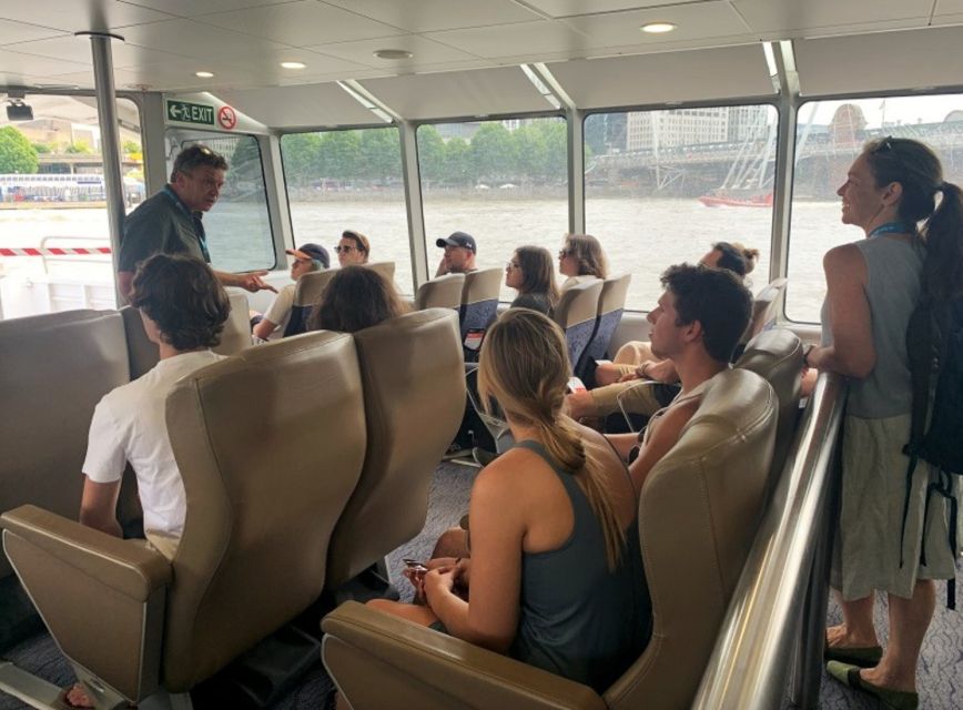 London: Tower of London Guided Tour with Boat Ride - Group pace, audio, and photo reality checks