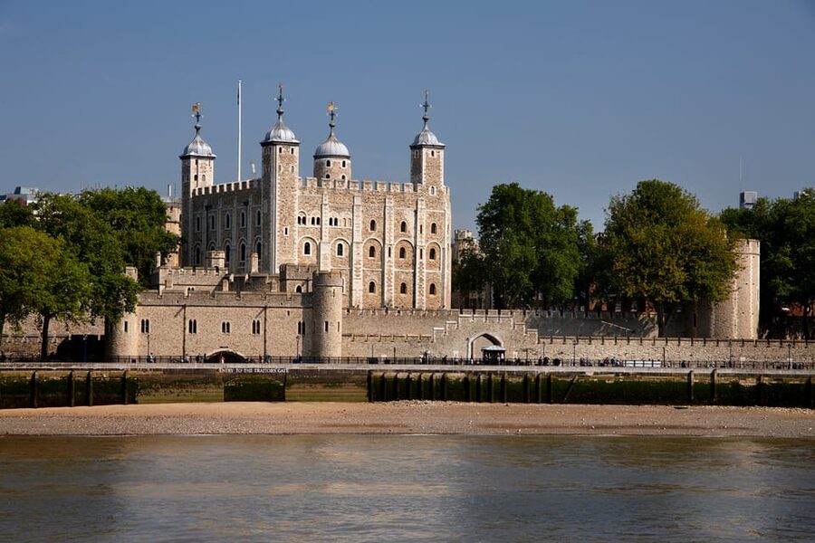 London: Tower of London, Hop-on, Hop-off Bus & River Cruise - Who This Ticket Is Best For