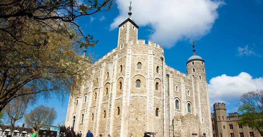 London: Tower of London, Hop-on, Hop-off Bus & River Cruise - Hop-on, Hop-off Bus Routes: Build a London Day That Fits You
