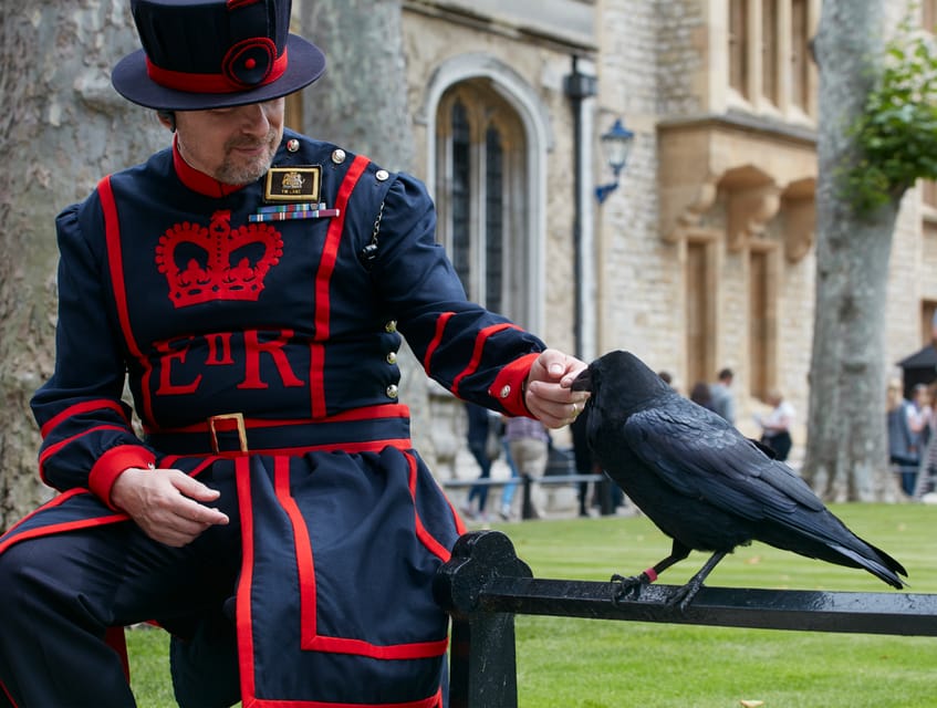 London: Tower of London, Hop-on, Hop-off Bus & River Cruise - Best Stops to Use for Real Sightseeing, Not Just Looking