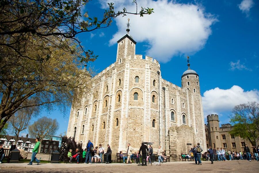 London: Tower of London, Hop-on, Hop-off Bus & River Cruise - WiFi, Apps, and Getting Your Ticket Activated Fast