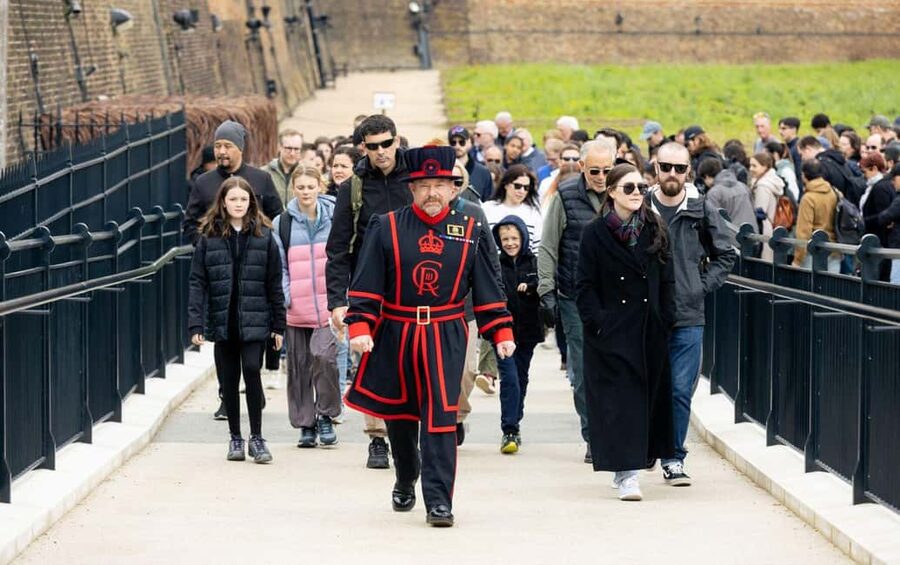 London: Tower of London, Thames Boat & Changing of the Guard - Guides make or break a fast morning, and this one gets props