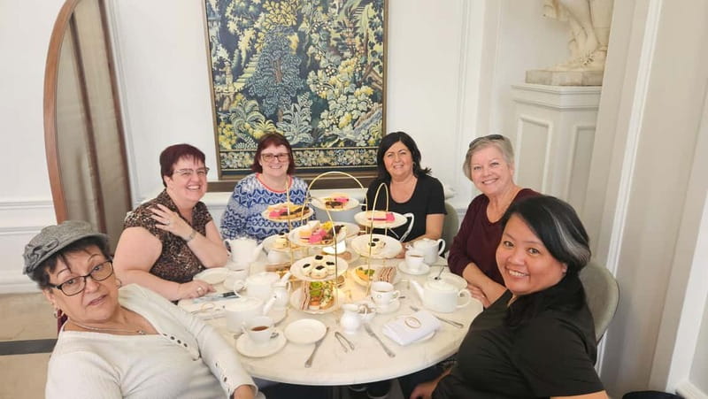 London: VIP Kensington Palace Gardens Tour & Royal High Tea - VIP Kensington Palace Gardens and Royal High Tea, in Plain English