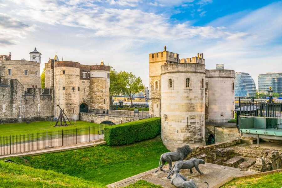 London: VIP Tower of London & Tower Bridge Early-Access Tour - Commentary, pacing, and why the guide often decides the outcome