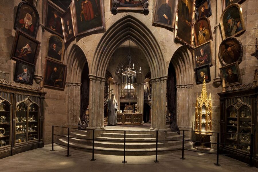 London: Warner Bros. Studio Tour with Return Transportation - Should you aim for early or later entry times?