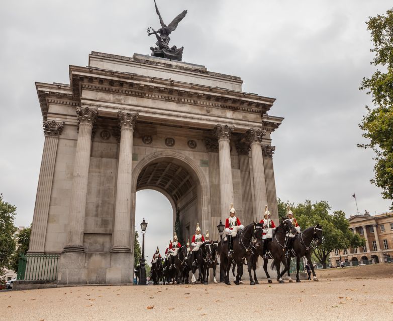 London: Wellington Arch Ticket - Royal London in motion: how the cavalry moment fits