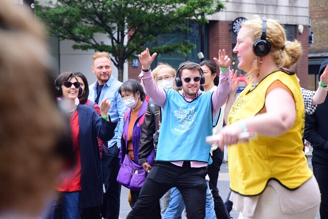 London West End Musical Silent Disco Walking Tour Top 1% Rated - Why a silent disco West End walk beats the usual theatre tour