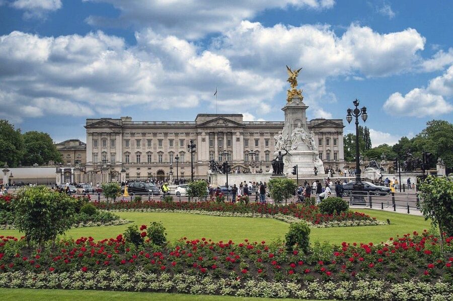 London: Westminster Abbey, Big Ben, Buckingham Palace Tour - Starting at Sir Winston Churchill’s Statue, Parliament Square