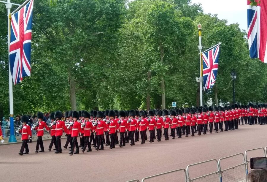 London: Westminster Abbey & Churchill War Rooms Walking Tour - A Westminster walking day that actually has a plan