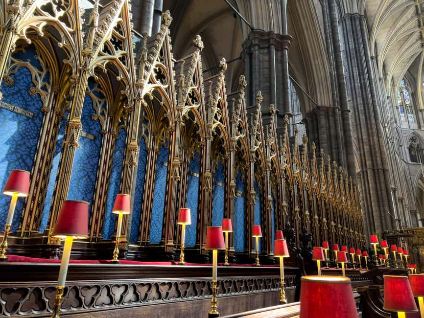 London: Westminster Abbey Guided Tour - Coronations since 1066, and why standing matters