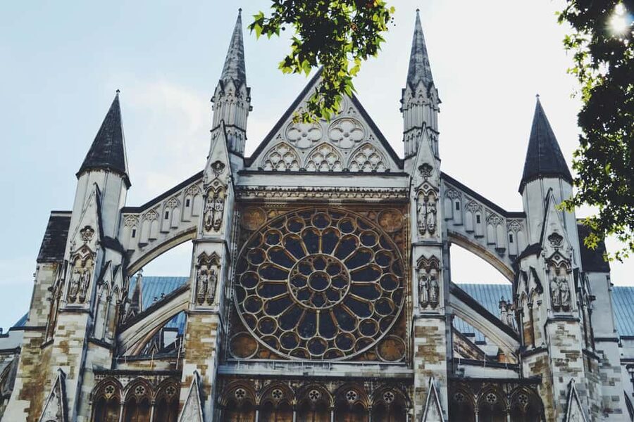 London: Westminster Abbey Guided Tour - The Coronation Chair: the stop most people remember