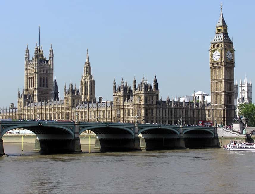 London: Westminster Abbey & Optional Parliament Tour - Inside Westminster Abbey: coronations, royal tombs, and Gothic wow-factor
