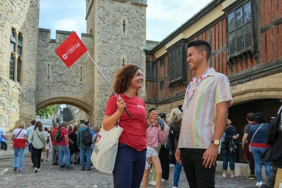London: Westminster Abbey, Tower of London and Boat Tour - Walking, timing, and dressing: your simple checklist for a smoother day