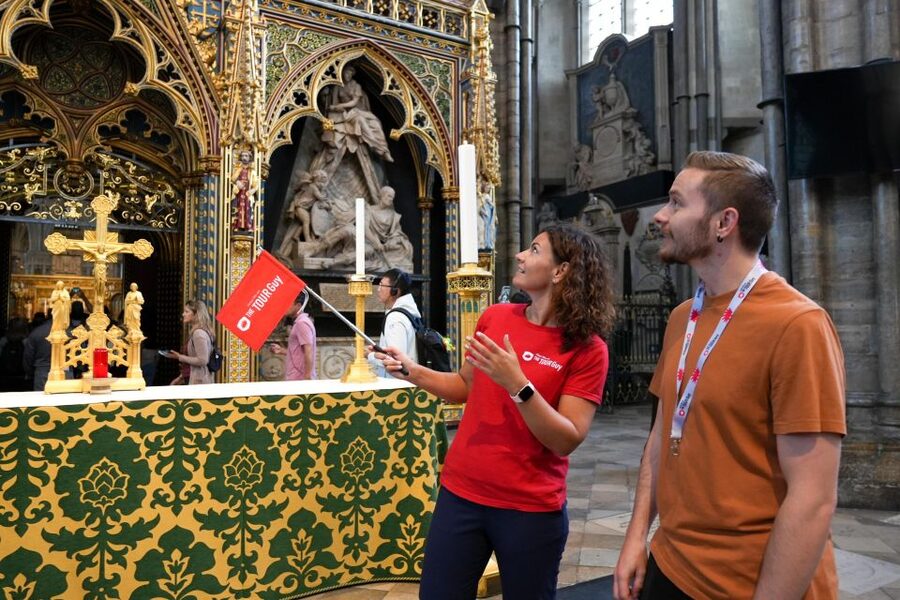 London: Westminster Abbey, Tower of London and Boat Tour - Tower of London: prebooked entry plus guided rooms and ceremony-level attention