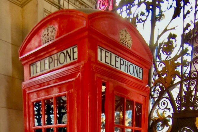 LONDON Westminster Private Walking Tour fully flexible - Admiralty Arch and the red Mall to Buckingham Palace