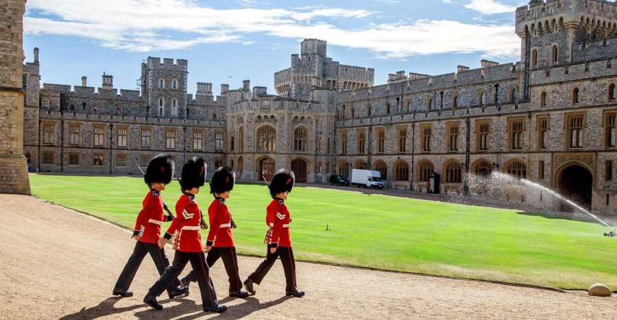 London: Windsor Castle, Stonehenge, and Bath Day Trip - The coach experience: comfort, restrooms, and staying on schedule