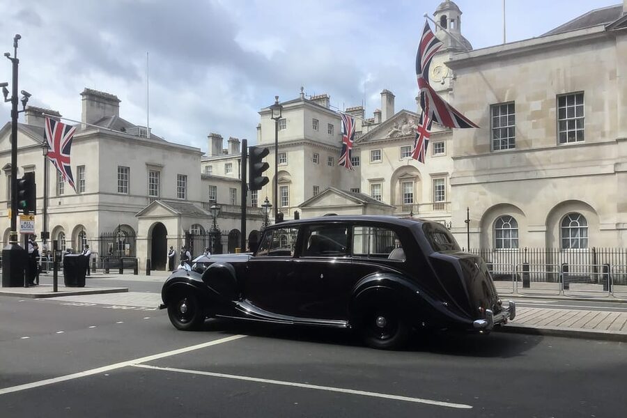 London: Winston Churchill Walking Tour with War Rooms Ticket - Price and value: is $262.66 per person worth it?