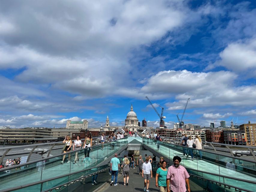 London: Witches and History Bankside Walking Tour - Southwark Cathedral: where the story gets serious fast